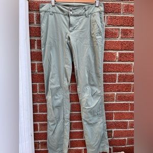 Columbia Omni shield green outdoor pants size 4 women